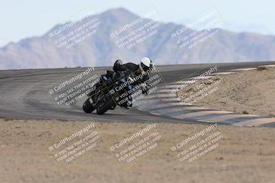 media/Nov-16-2025-Race Pace (Sun) [[8c5fa54630]]/Non Verified Riders (1st 20 Minutes)/6-Turn 12 (2pm)/